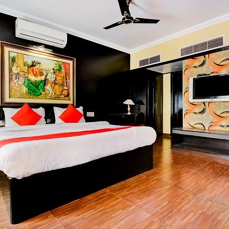Oyo 18814 Hotel Maya International Jaipur Exteriör bild
