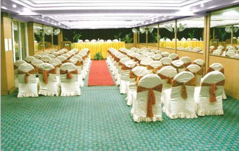 Oyo 18814 Hotel Maya International Jaipur Exteriör bild