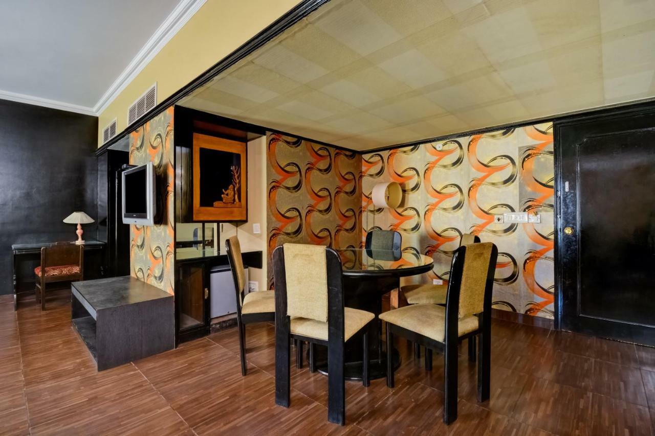 Oyo 18814 Hotel Maya International Jaipur Exteriör bild