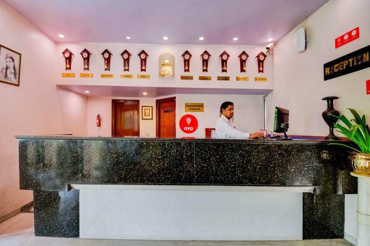 Oyo 18814 Hotel Maya International Jaipur Exteriör bild